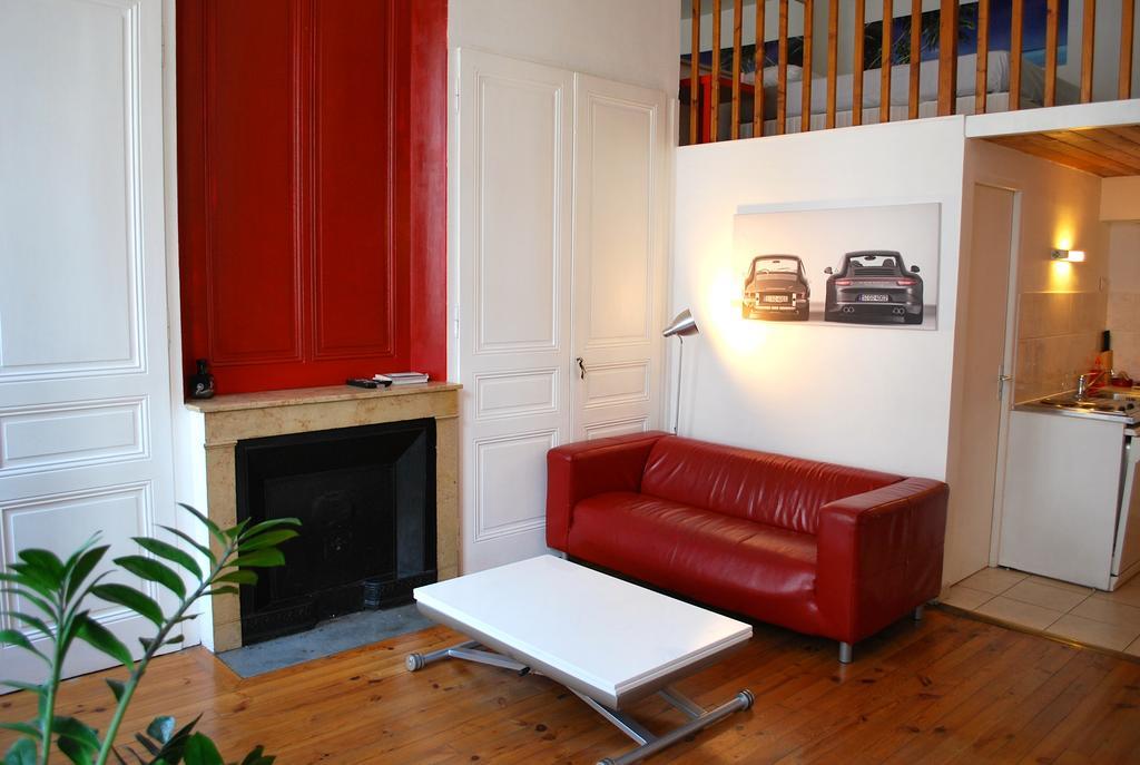 L'Appartement Du Parc Lione Esterno foto